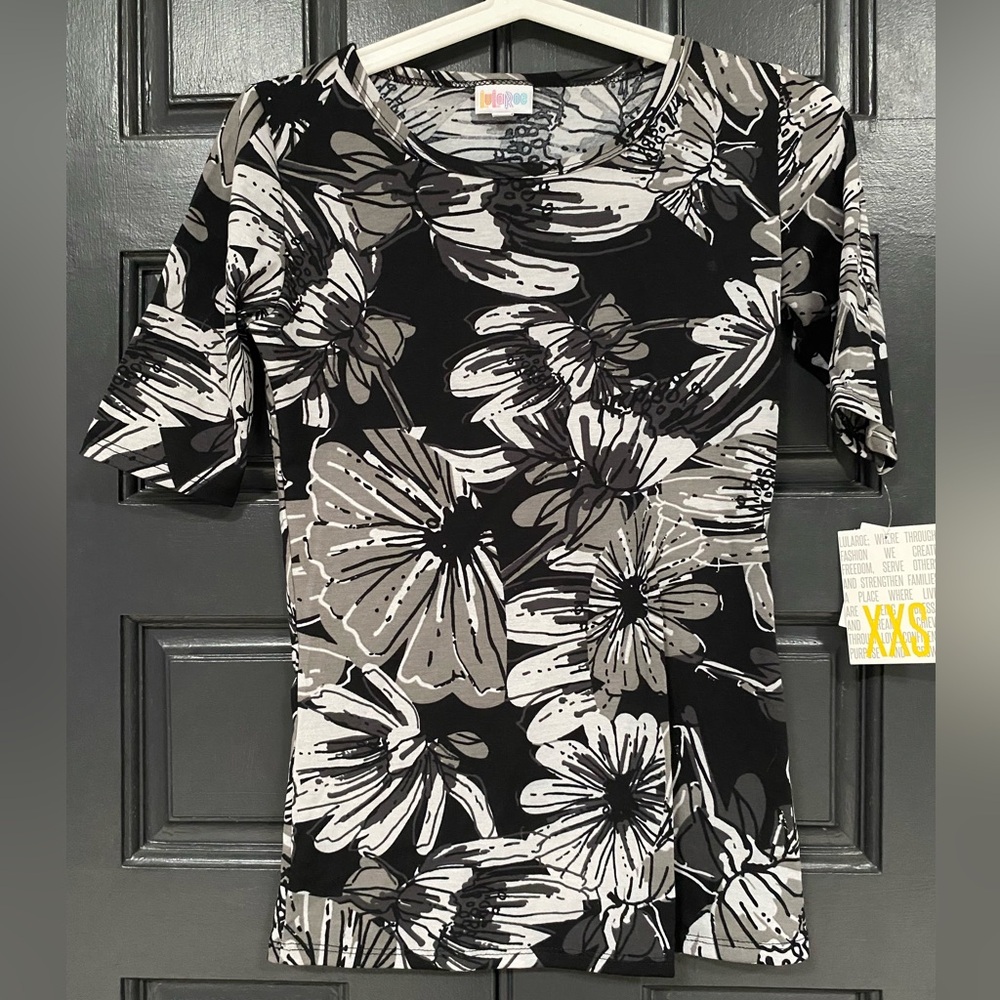 2/$20 NWT XXS LuLaRoe GiGi elbow length sleeve tshirt